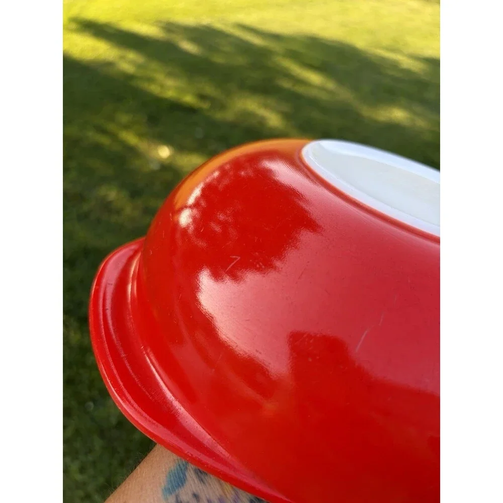 Red Pyrex Mixing Bowl 2 Qt. #024 USA Vintage